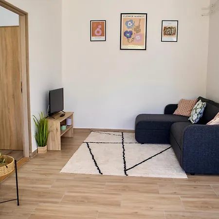 Izisz Apartman Matraterenye Exterior photo