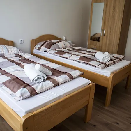 Izisz Apartman Matraterenye Exterior photo
