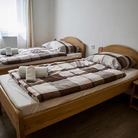 Izisz Apartman Matraterenye Exterior photo