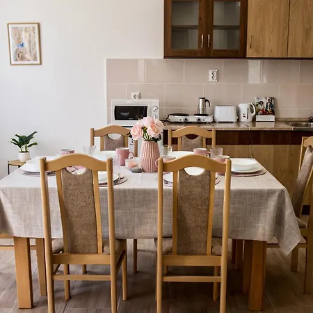 Izisz Apartman Matraterenye Exterior photo