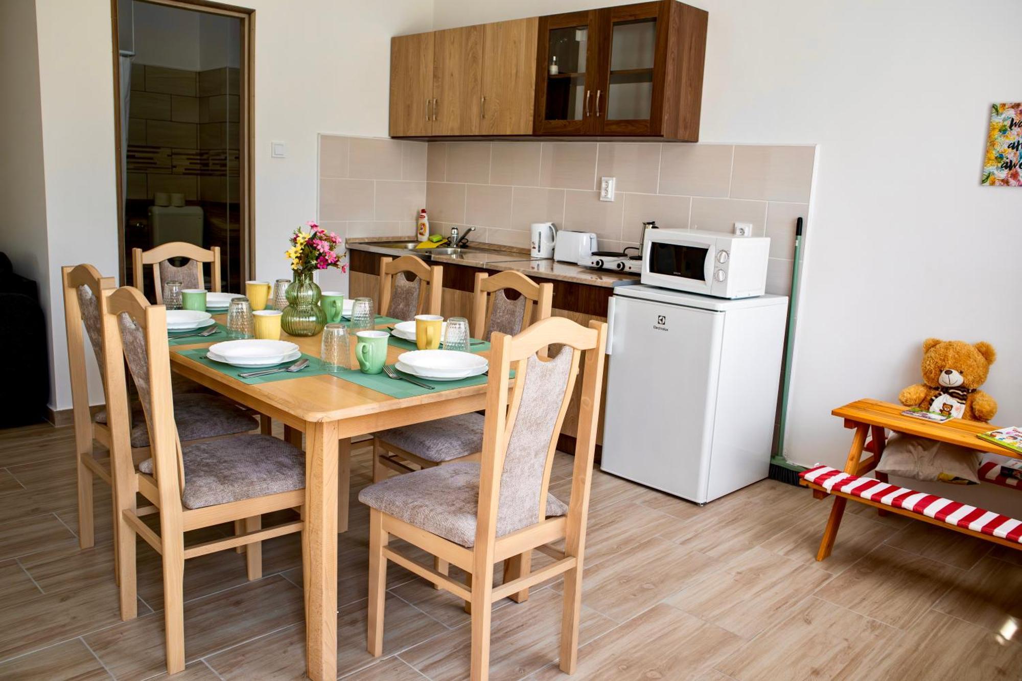 Izisz Apartment
