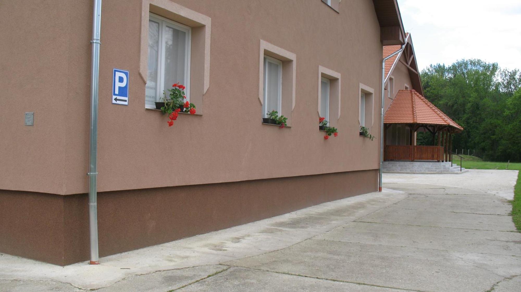 Izisz Appartement Matraterenye
